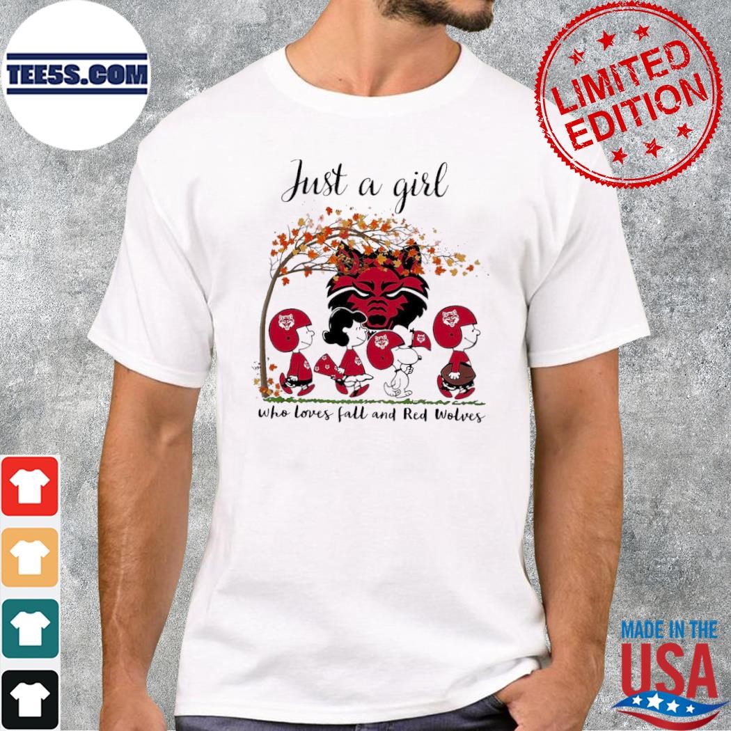 Just A Woman Who Loves Fall And Arkansas State Red Wolves Peanuts Cartoon T-Shirt