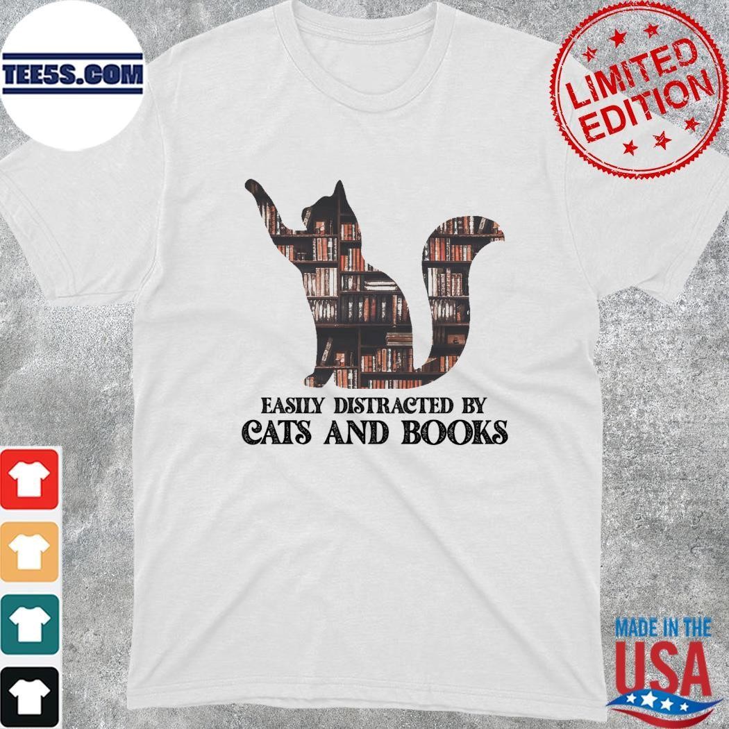 Cat easily distracted by cats and books shirt